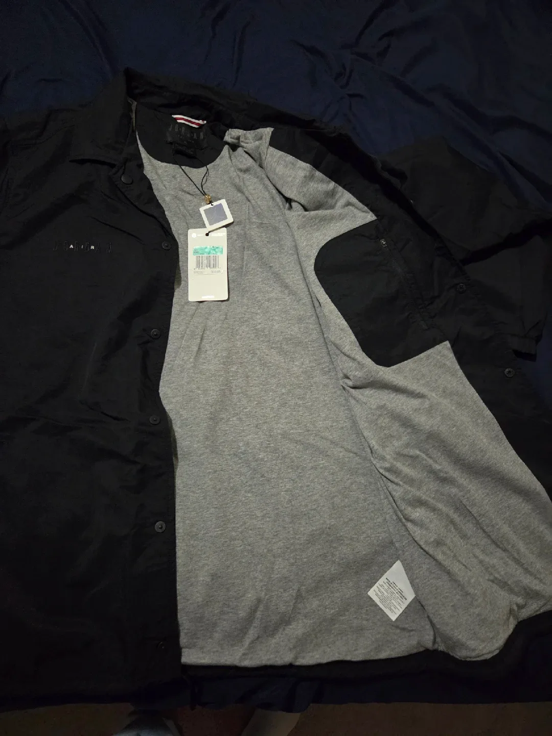 Jordan Est. 1985 Security Coach Jacket - XL image indicator(2)
