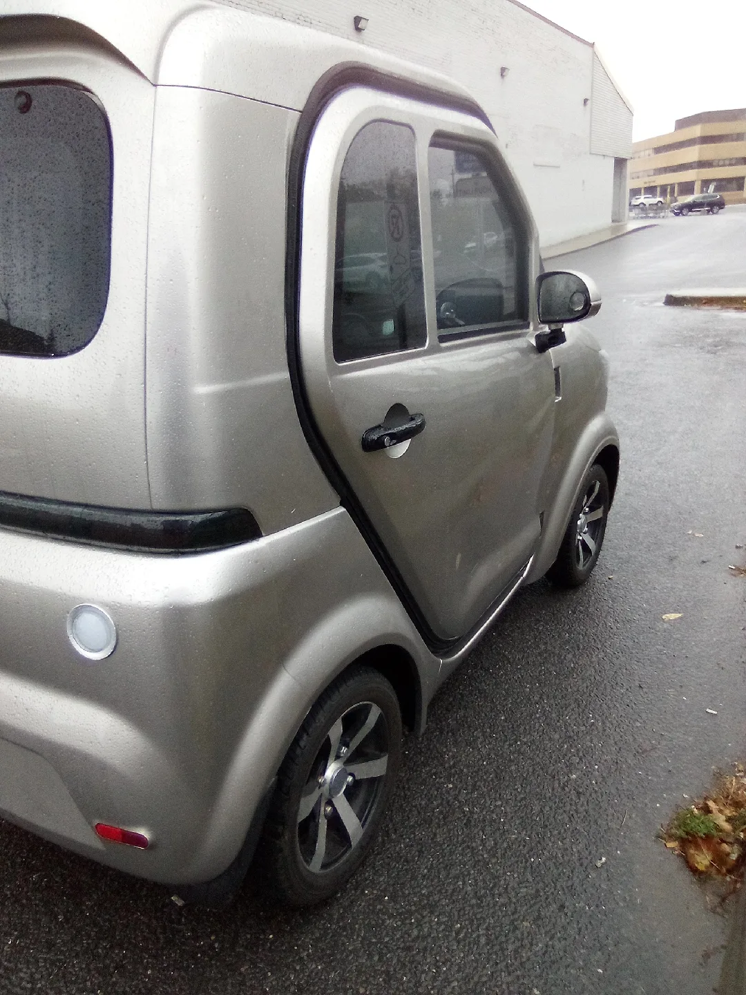 Silver Electrica EV 2024.. image indicator(4)