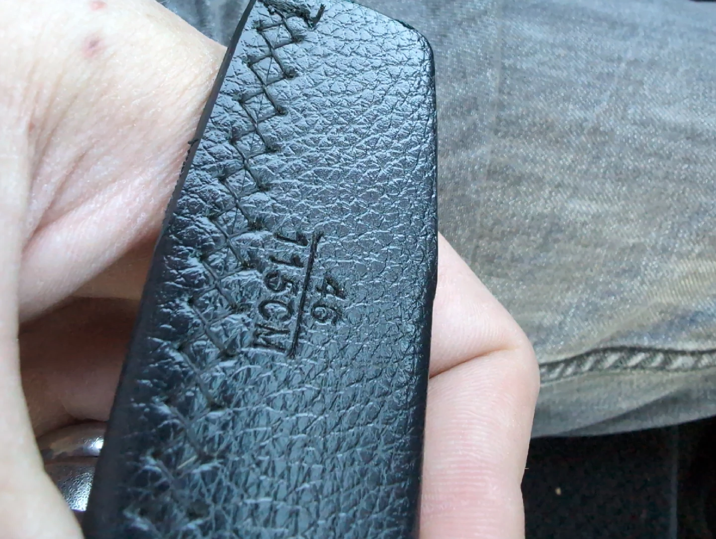 Louis Vuitton Belt, Size 46 / 115 cm - photo 3