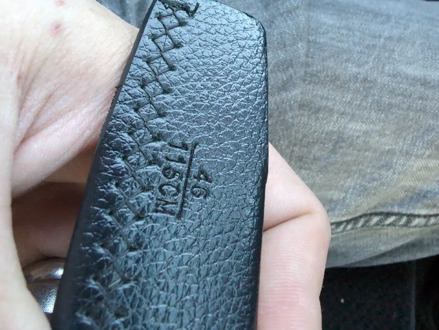 Louis Vuitton Belt, Size 46 / 115 cm image indicator(3)