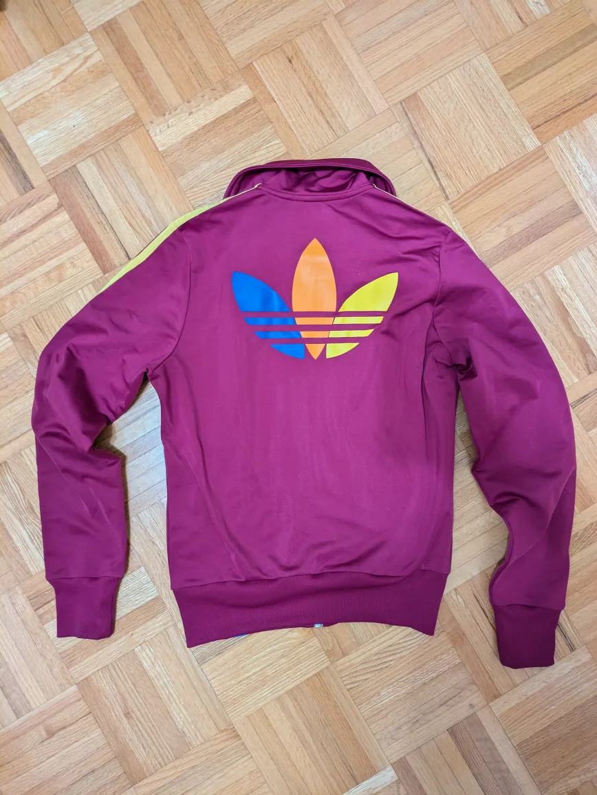 women's retro Adidas zip up sweater (small) image indicator(2)