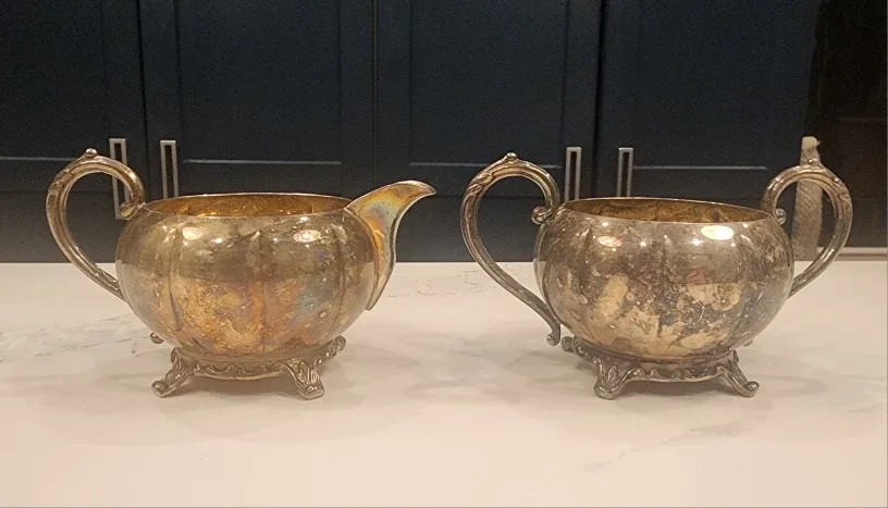 Vintage Silver Creamer & Sugar Bowl Set image indicator(2)
