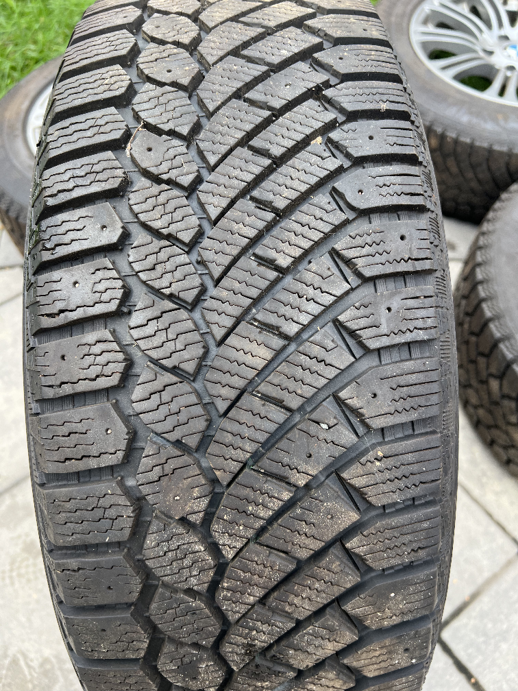 BMW Winter Tires 225/60R17 on Rims - photo 3