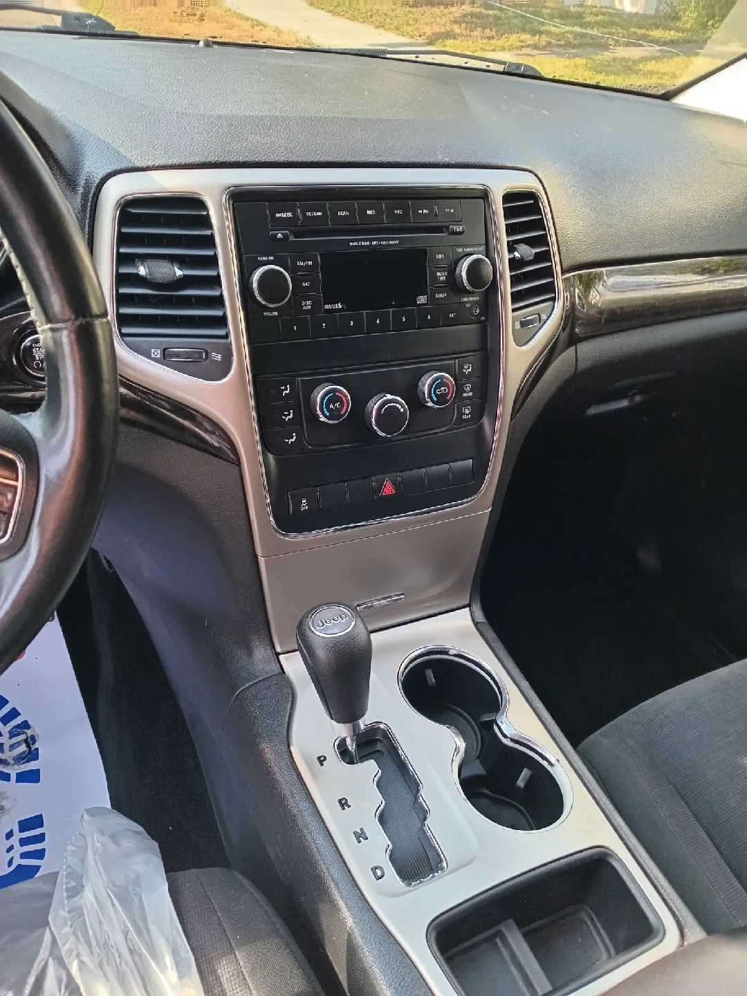 2012 Jeep Grand Cherokee image indicator(4)