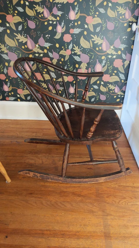 Antique Windsor Rocking Chair - Dark Wood image indicator(3)