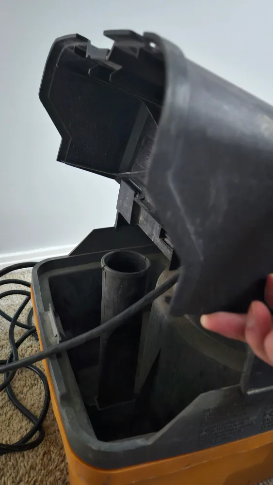 RIDGID Pro Pack Wet/Dry Vac 4.5Gal 5.0 HP image indicator(4)