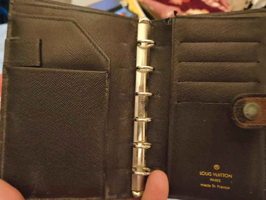 Louis Vuitton Agenda image indicator(3)