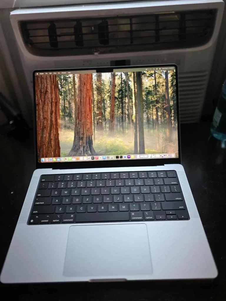 MacBook Pro 14" image indicator(2)