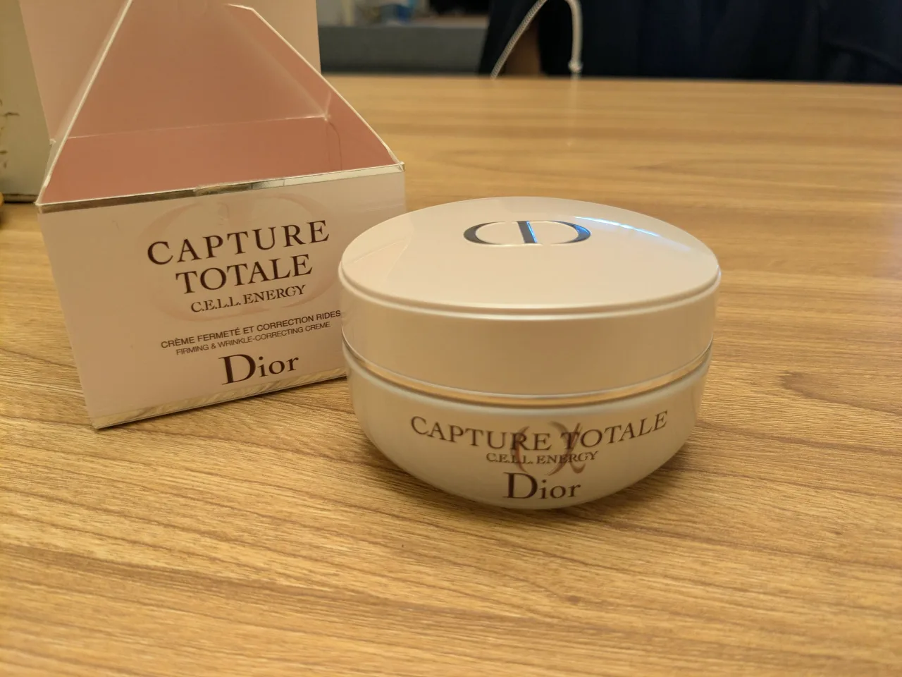 Dior Capture Totale - 50ml - New image indicator(2)