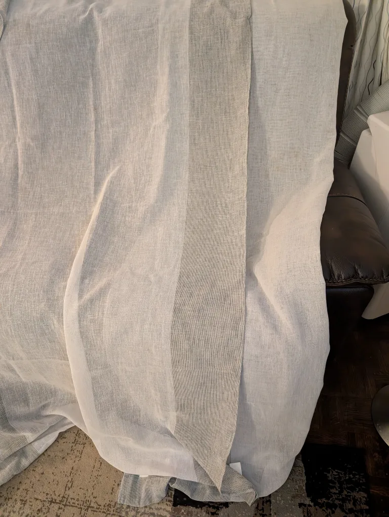 Moving sale - Curtains - 84" image indicator(6)