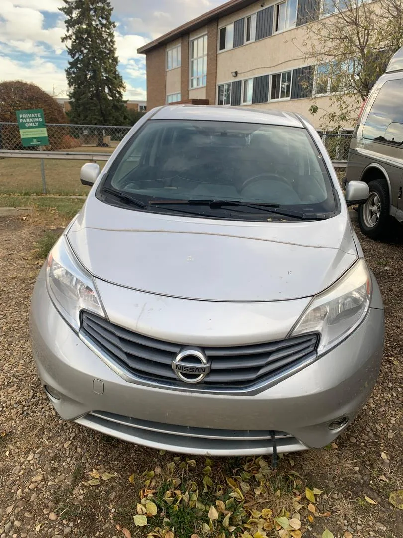 Nissan Versa 2014 image indicator(2)