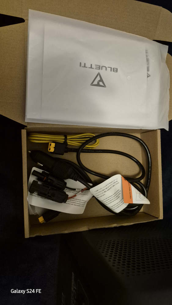 + Bluetti AC70 Power Station - photo 2