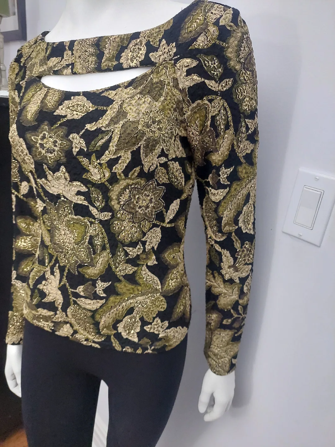 Cartise International Floral Top - Size S image indicator(7)