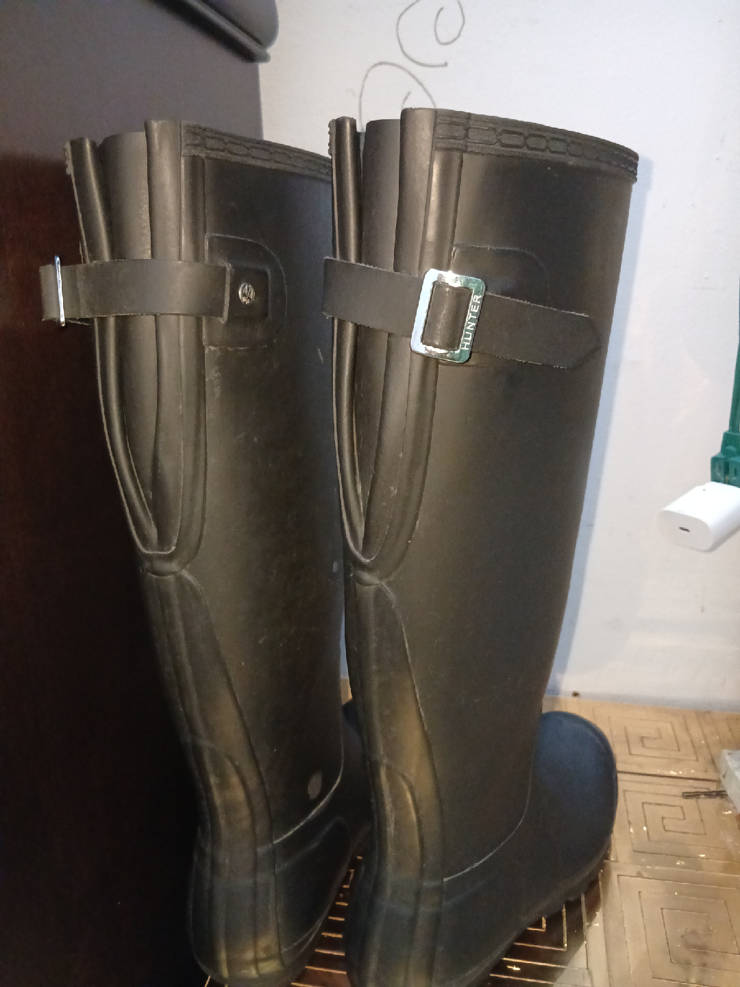 Hunter Rain Boots - Women's US 7, Black - photo 4
