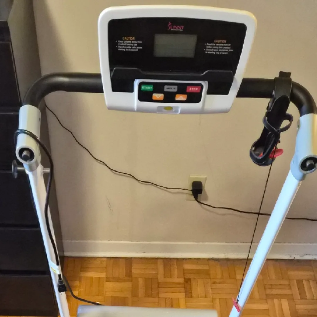 Sunny Health & Fitness Folding Treadmill image indicator(3)