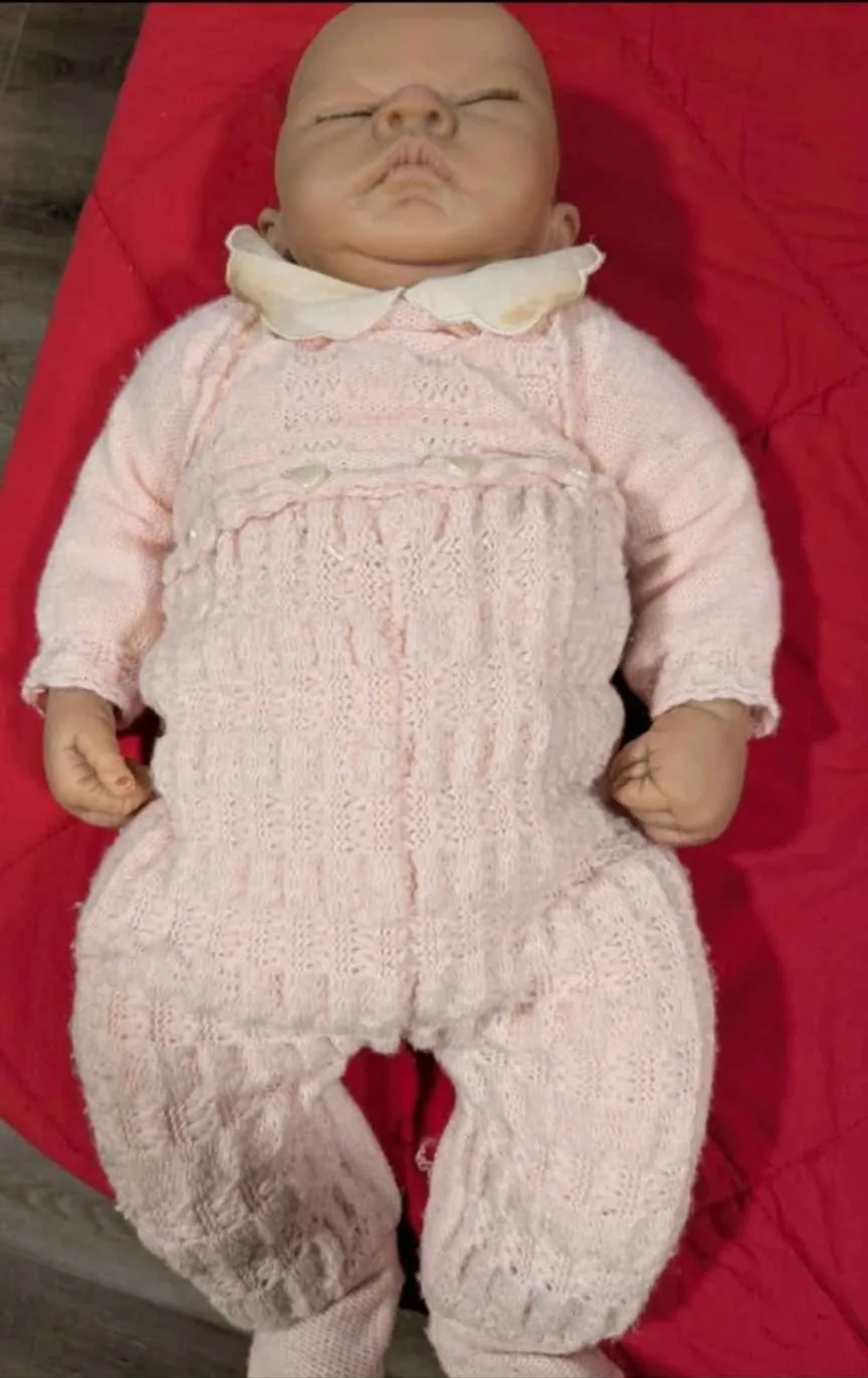 Ashton Drake Reborn Doll image indicator(2)