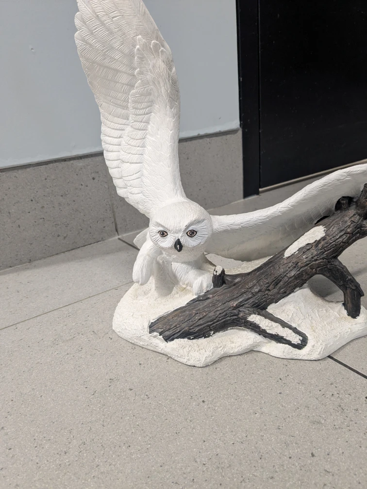 Snowy Owl Figurine - photo 3