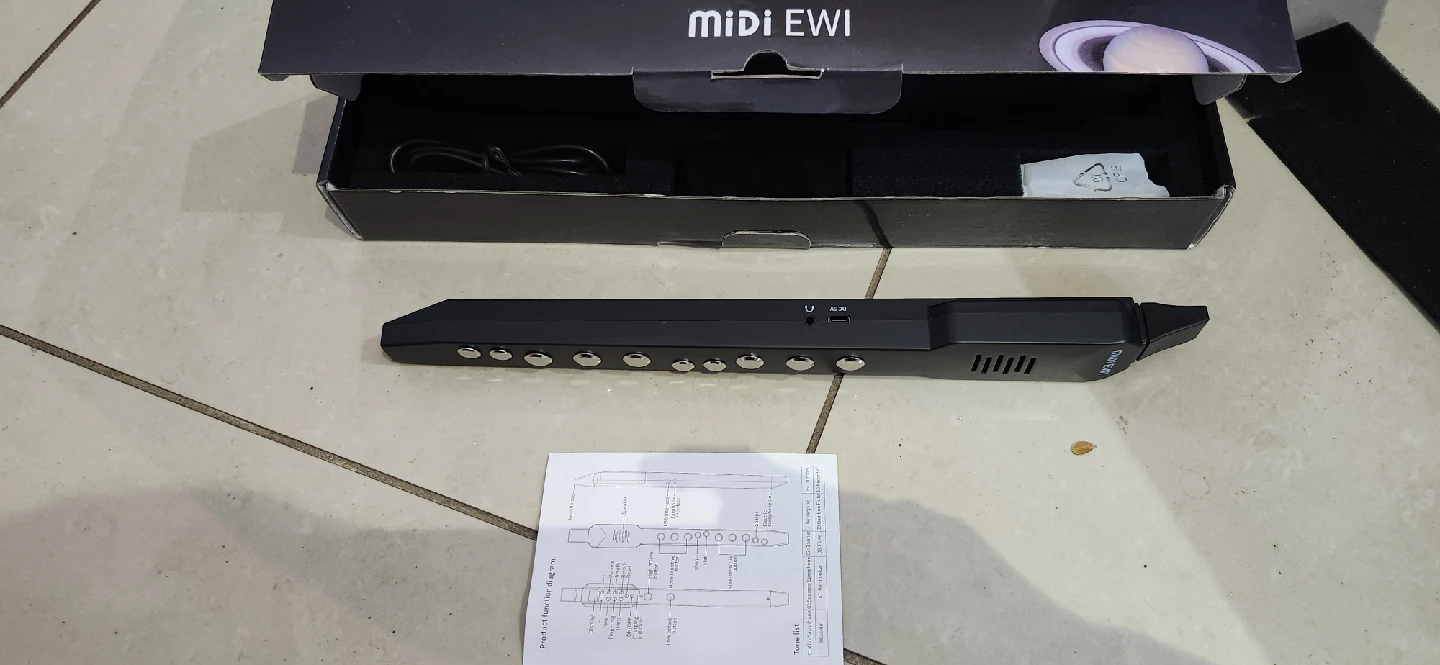Akai Professional EWI5000 MIDI EWI