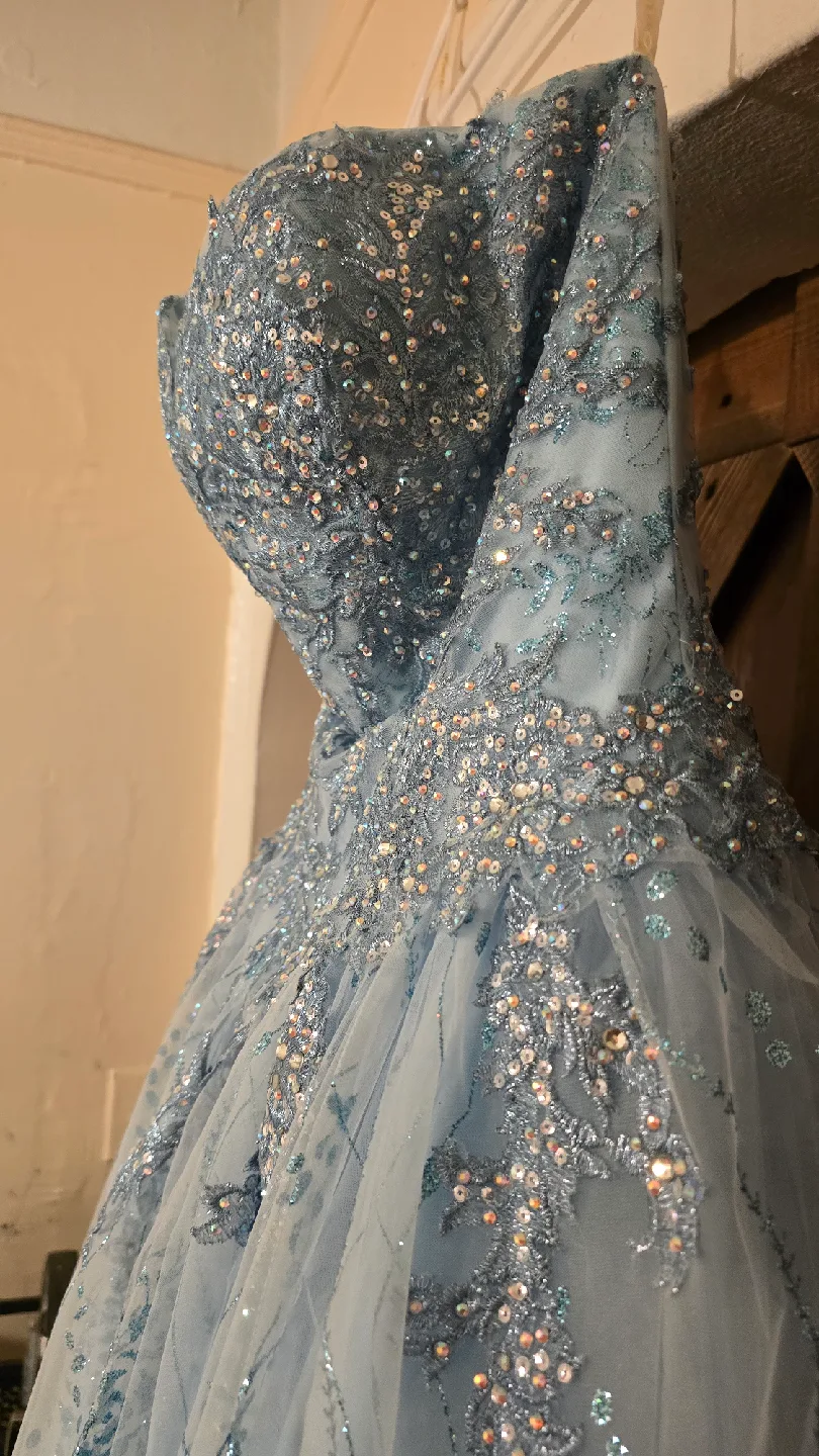 Vestido de quinceañera tamaño medio/ sweet 16 dress size medium image indicator(5)