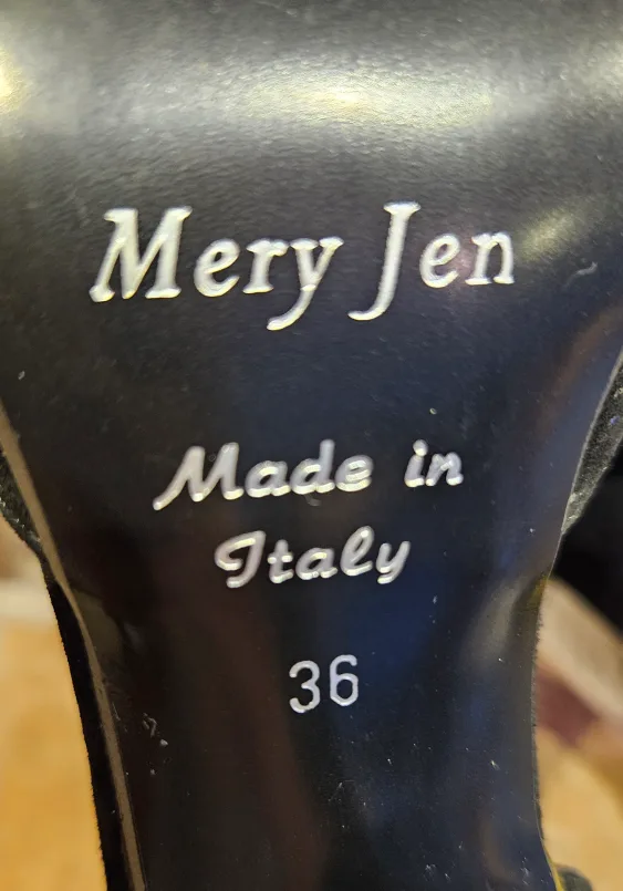 Mery Jen Black Heels - Size 36 image indicator(3)