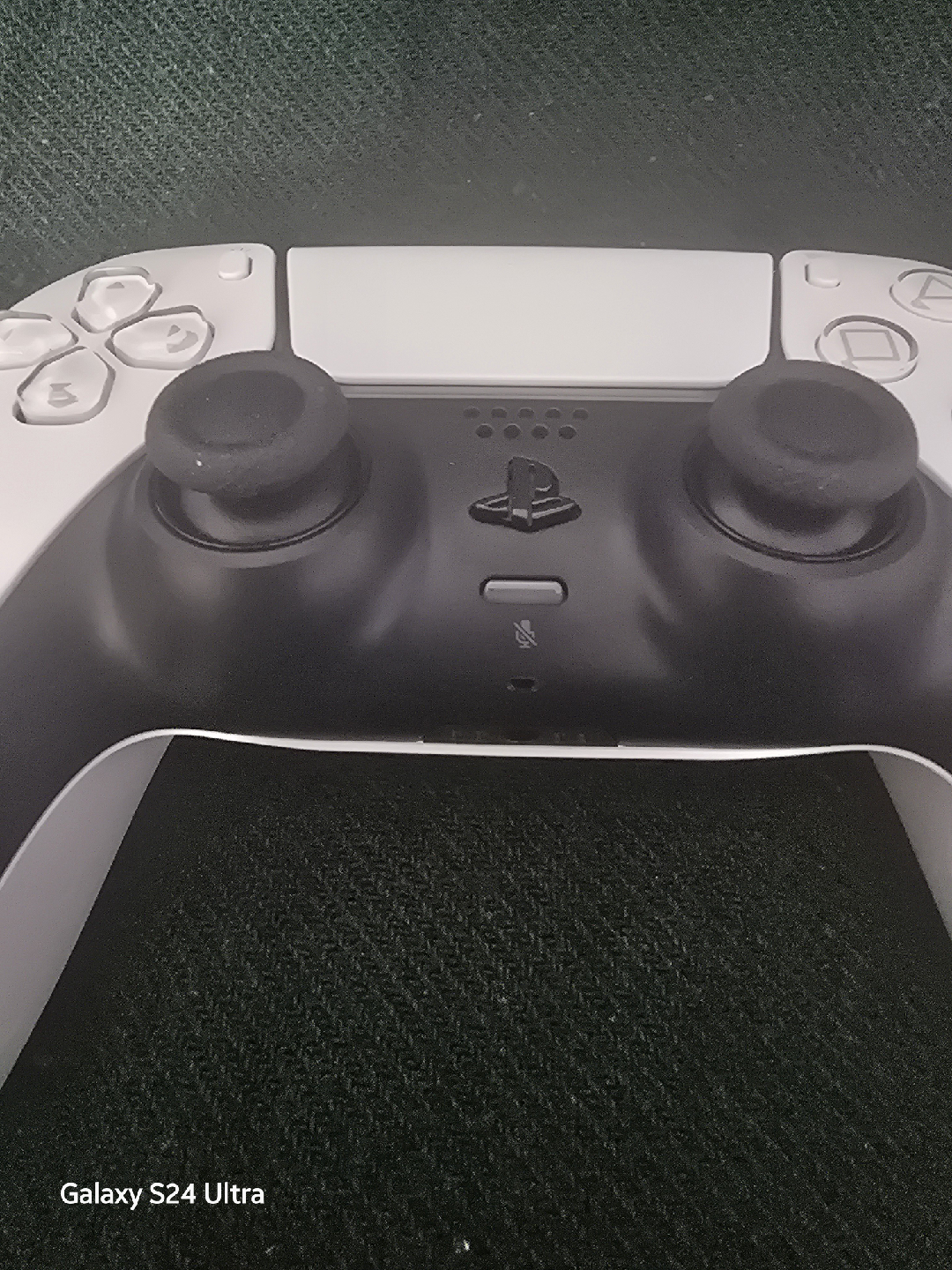 PlayStation 5 DualSense Wireless Controller - White - photo 2