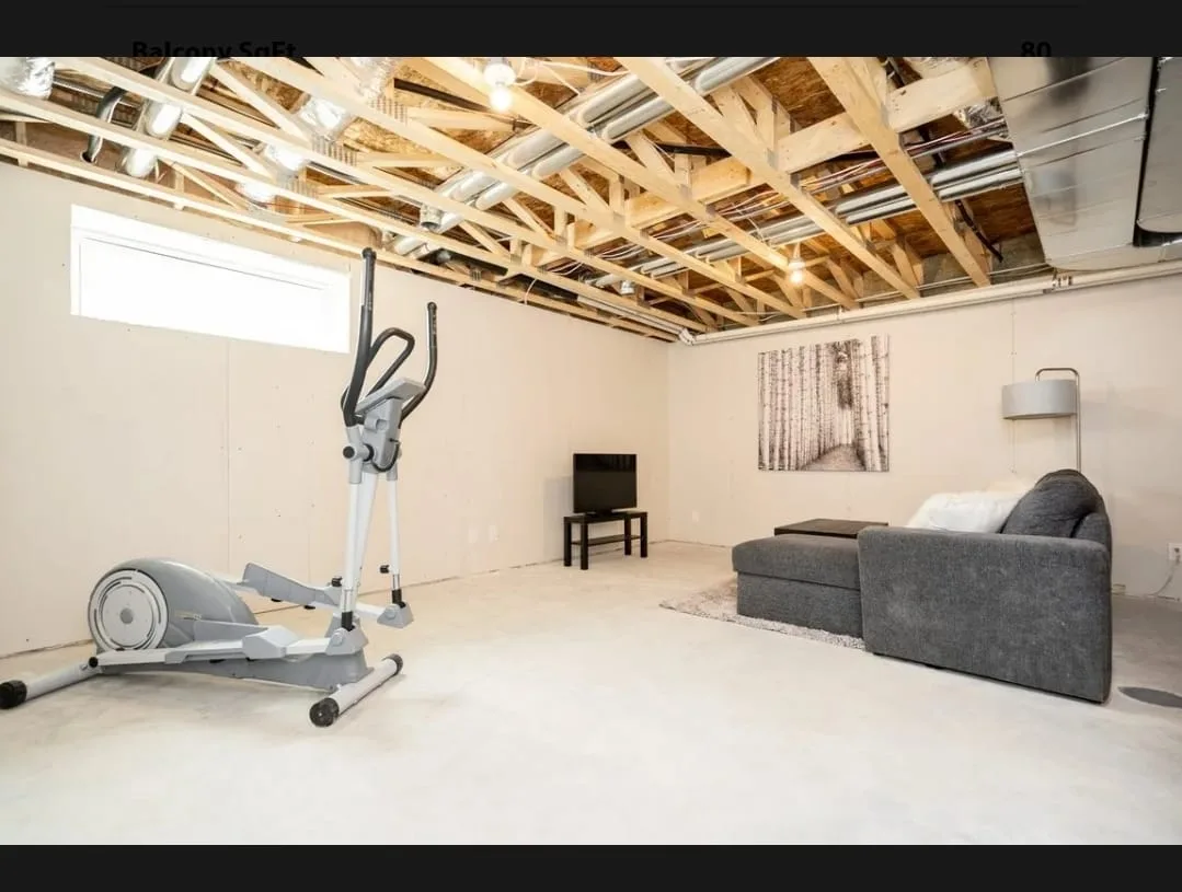 3 Bedrooms | 1.5 Bathrooms for RENT in Leila Avenue image indicator(10)