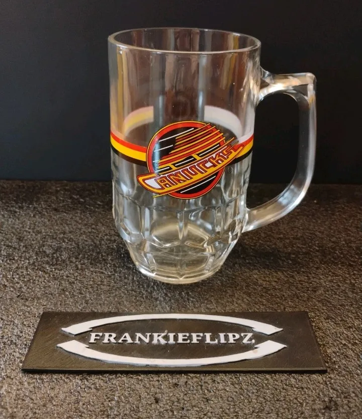 Vintage 1993 Official NHL Vancouver Canucks Glass Mug
