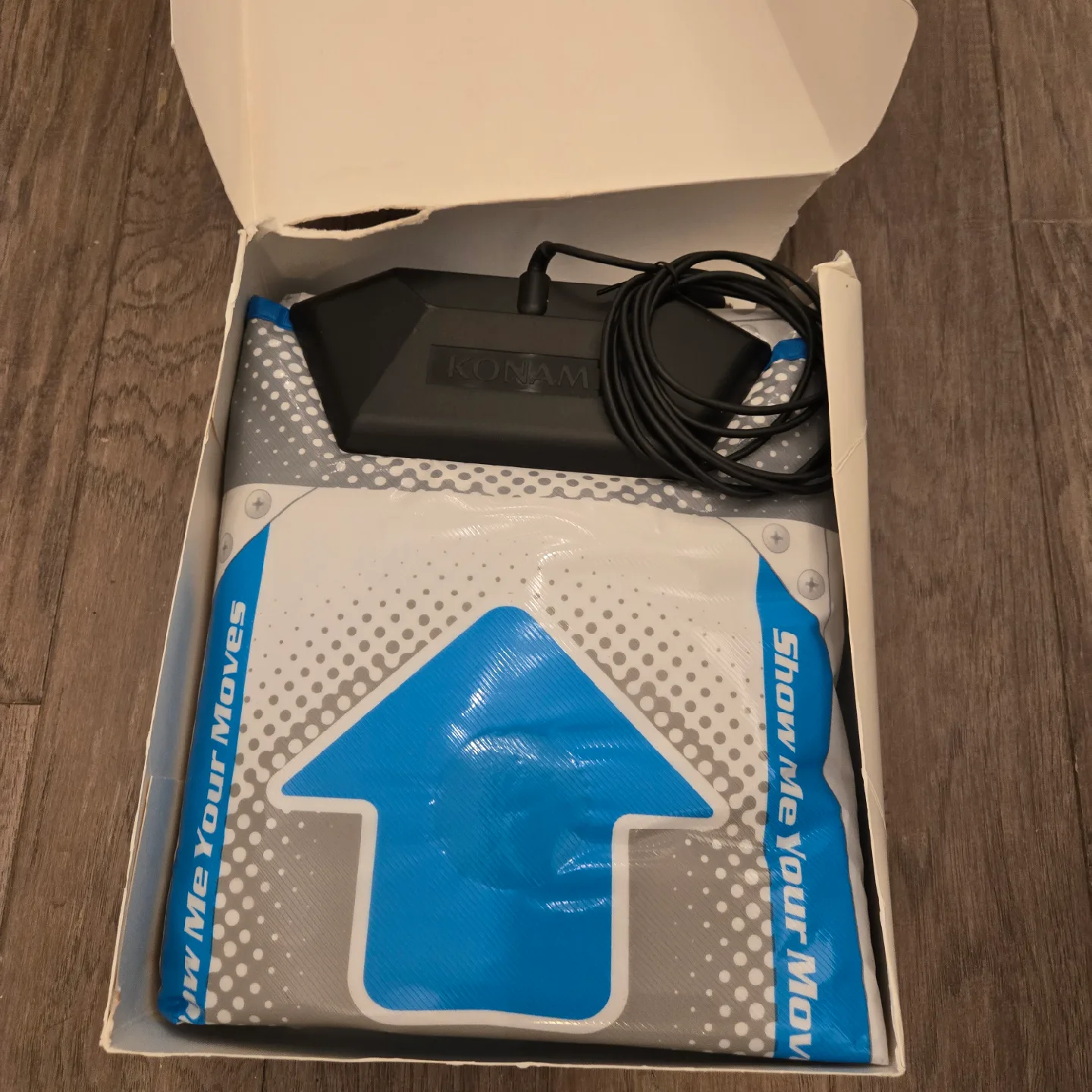 Dance Dance Revolution Wii Pad and game. Good condition. image indicator(2)