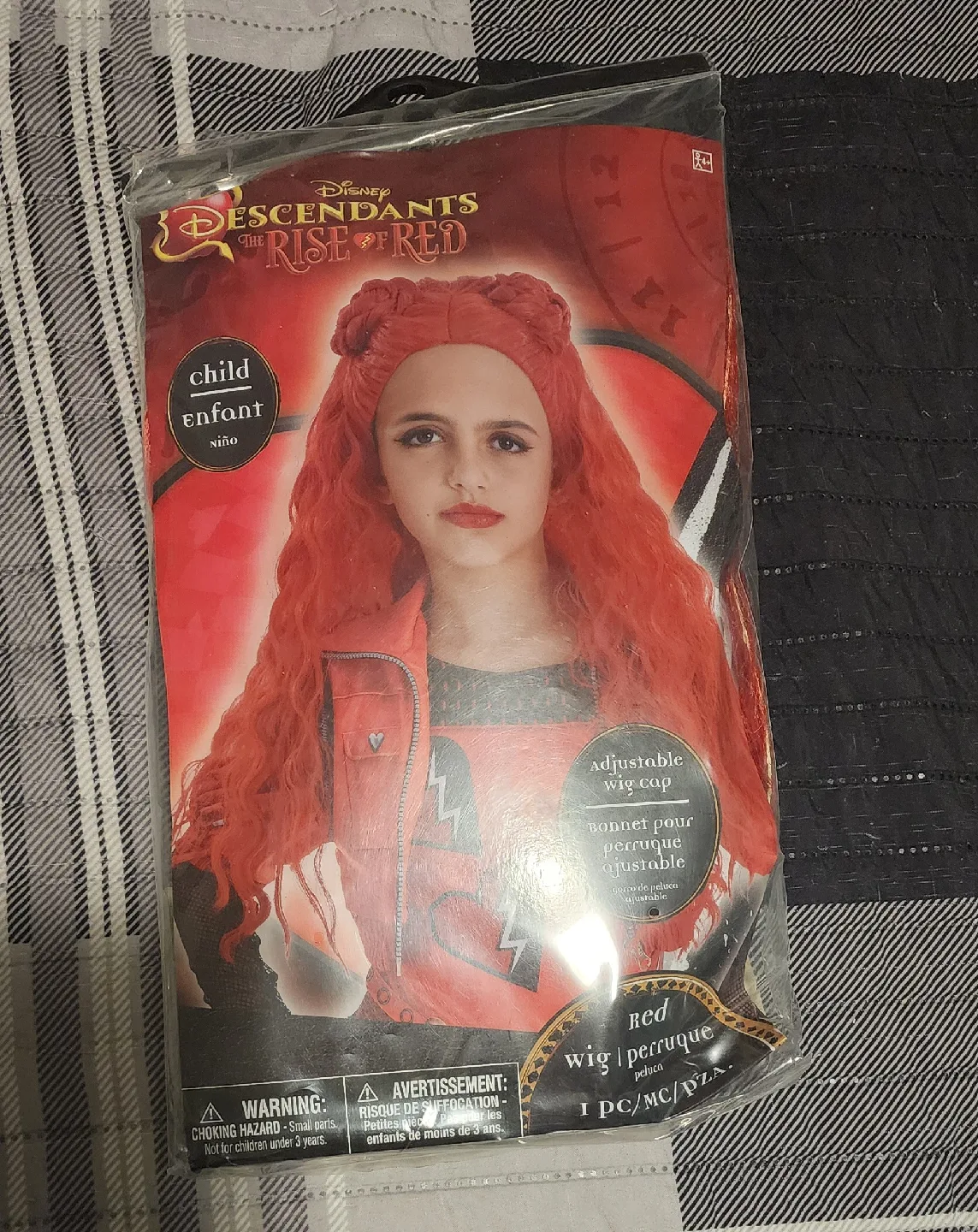 Disney Descendants Rise of Red Costume - Child image indicator(2)