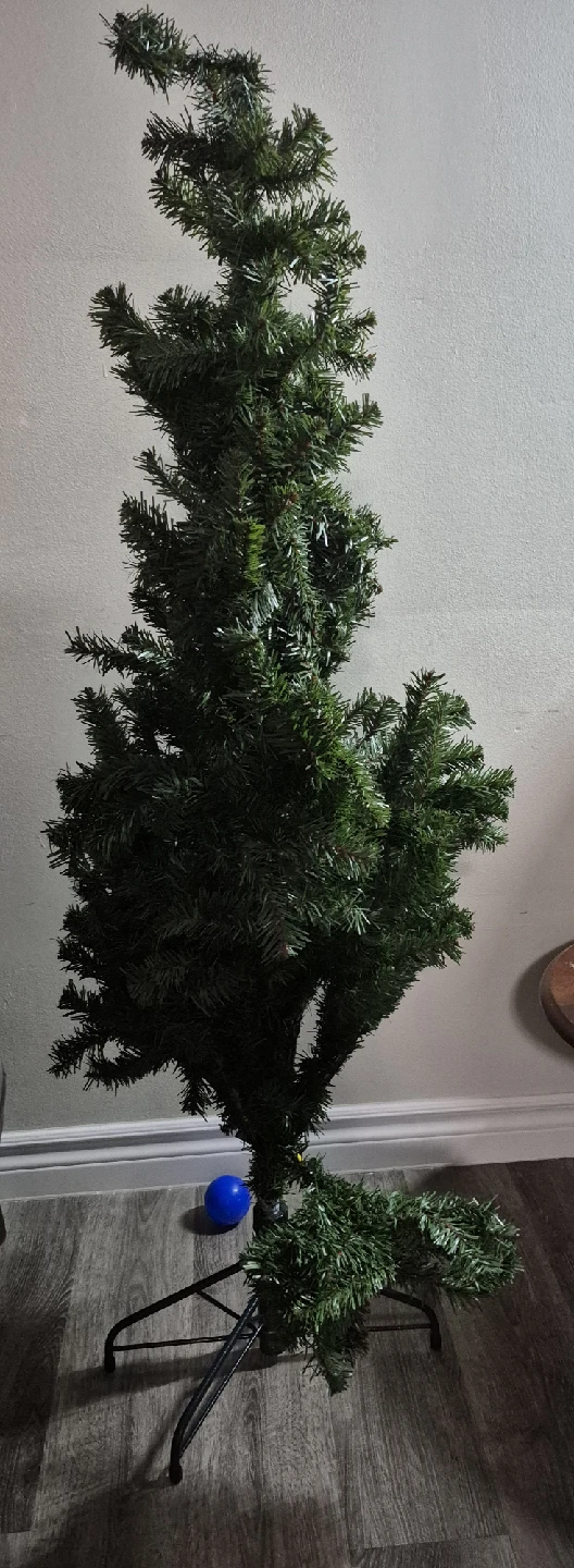 5ft Mackenzie Scotch Pine Unlit Tree - photo 3