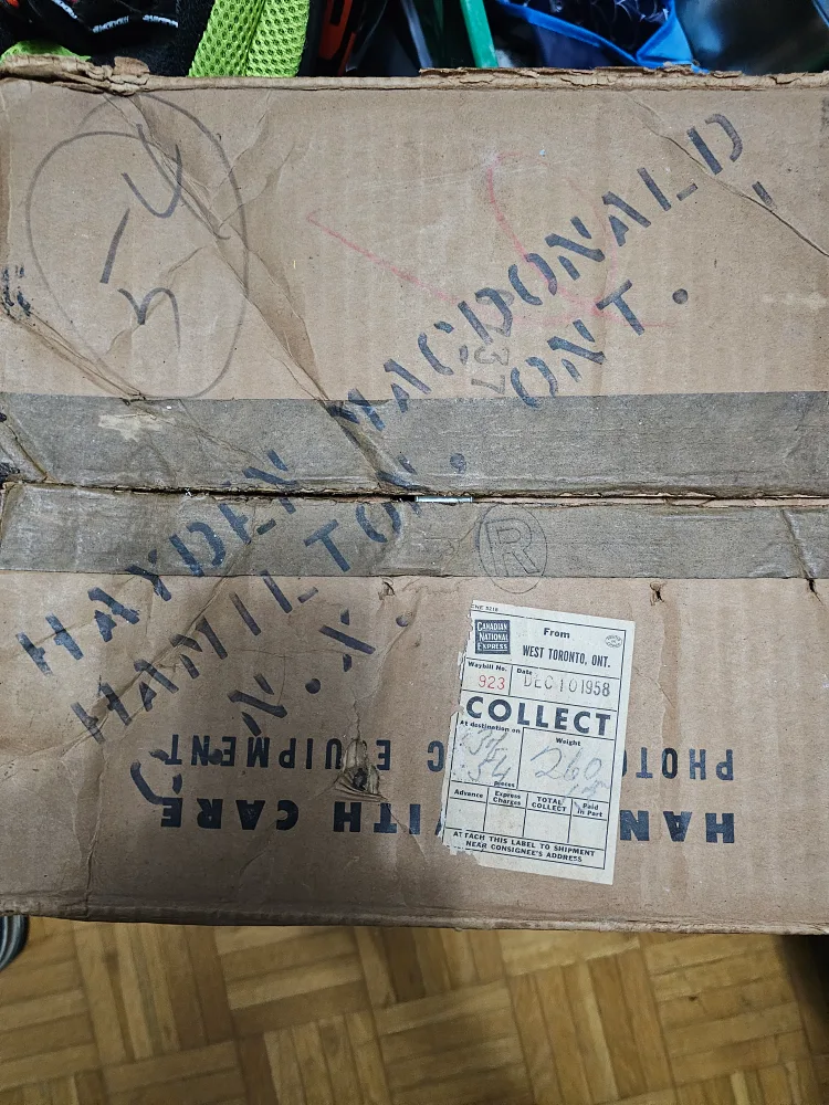 Vintage Cine-Kodak Showtime 8 Projector Model B-500 image indicator(2)