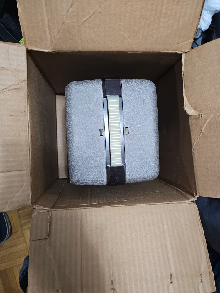 Vintage Cine-Kodak Showtime 8 Projector Model B-500 image indicator(3)