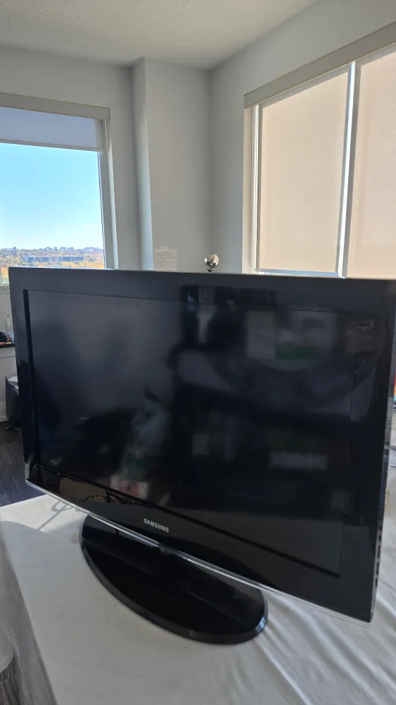 Samsung LCD 32 NO smart Tv image indicator(2)