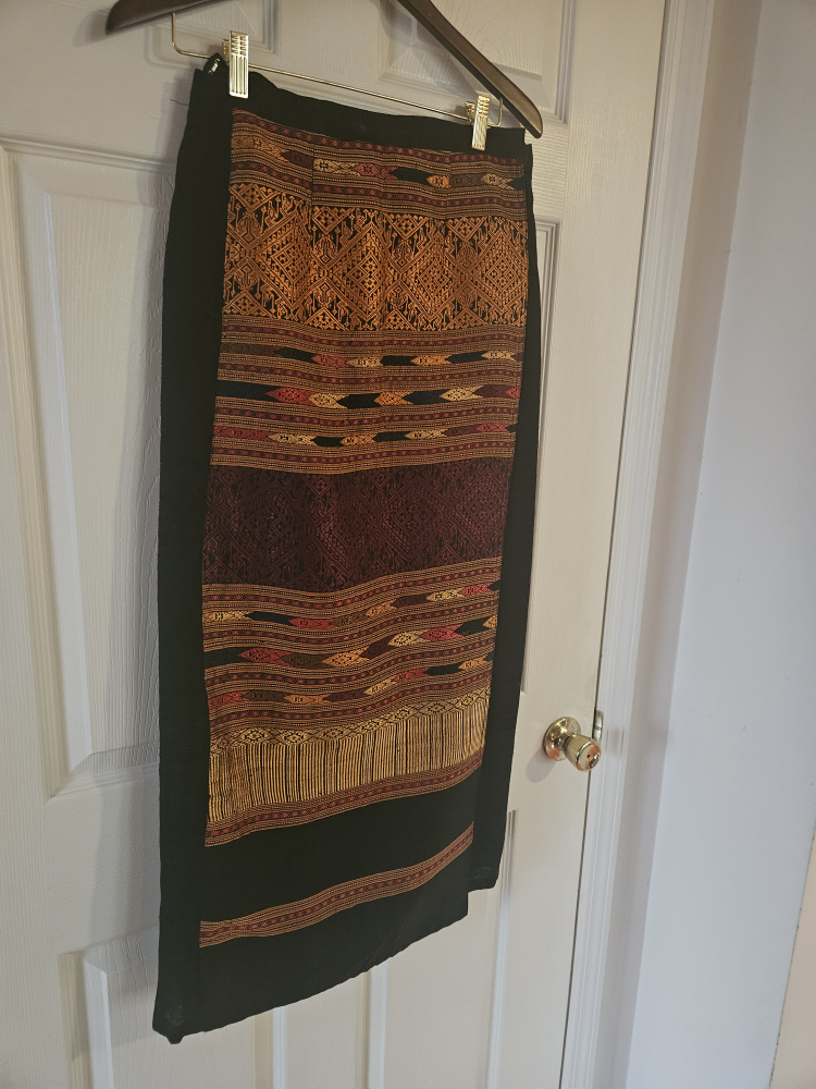 Exquisite Silk Wrap-Around Skirt from Thailand