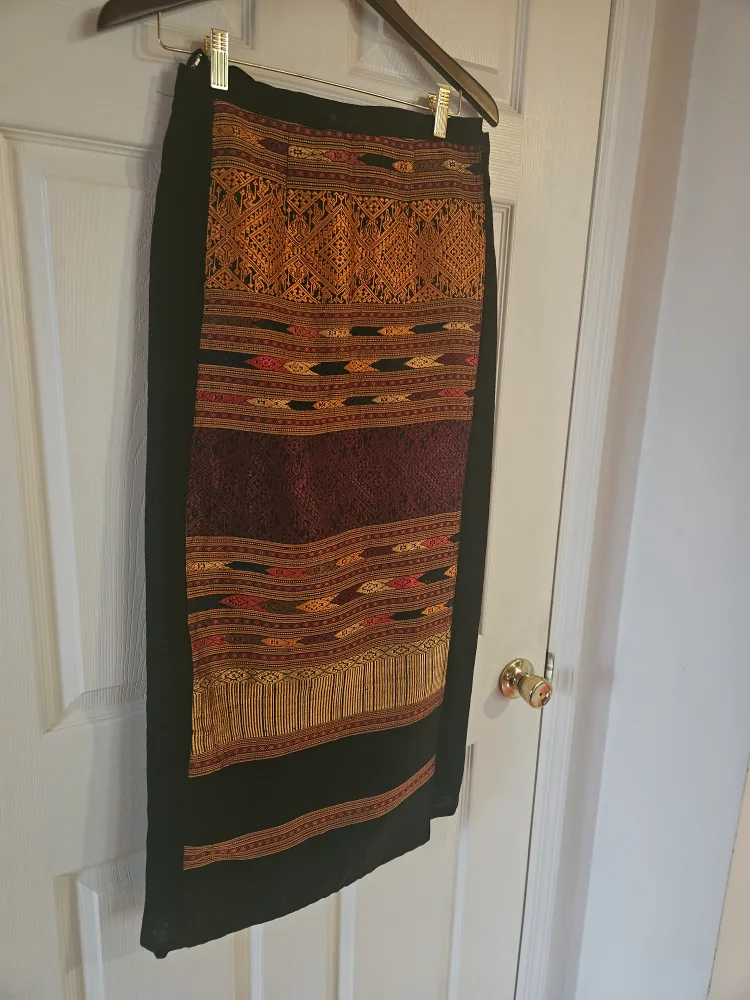 Exquisite Silk Wrap-Around Skirt from Thailand