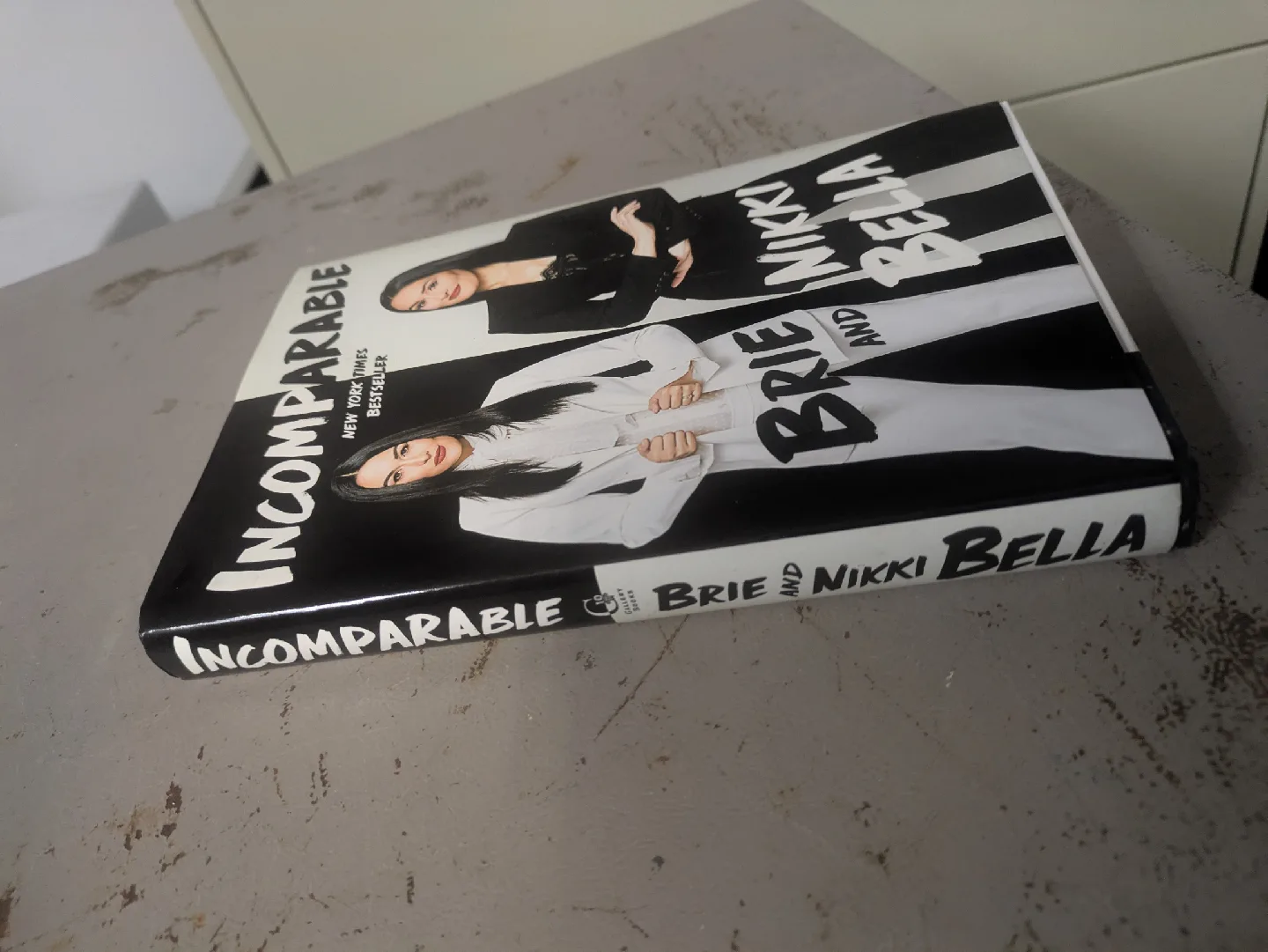 Incomparable by Brie and Nikki Bella image indicator(2)