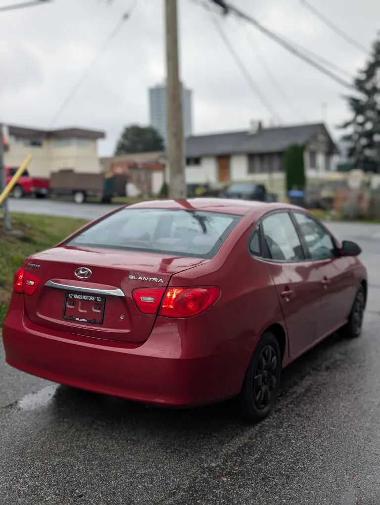 2010 Hyundai Elantra image indicator(6)