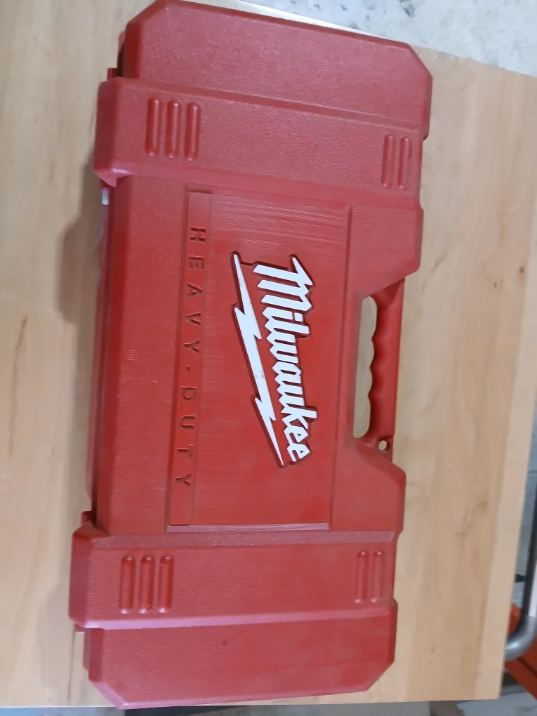 Milwaukee Heavy-Duty Sawzall with Case thumbnail