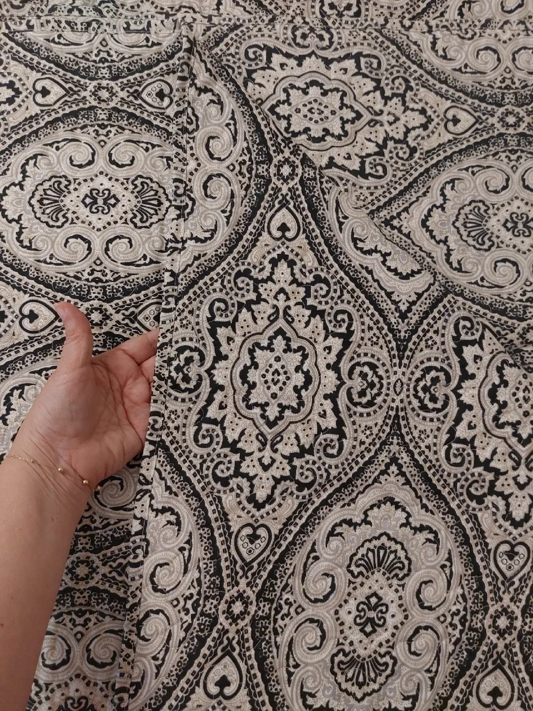 Queen Paisley Blue/Grey Quilt/Blanket bed couver thumbnail