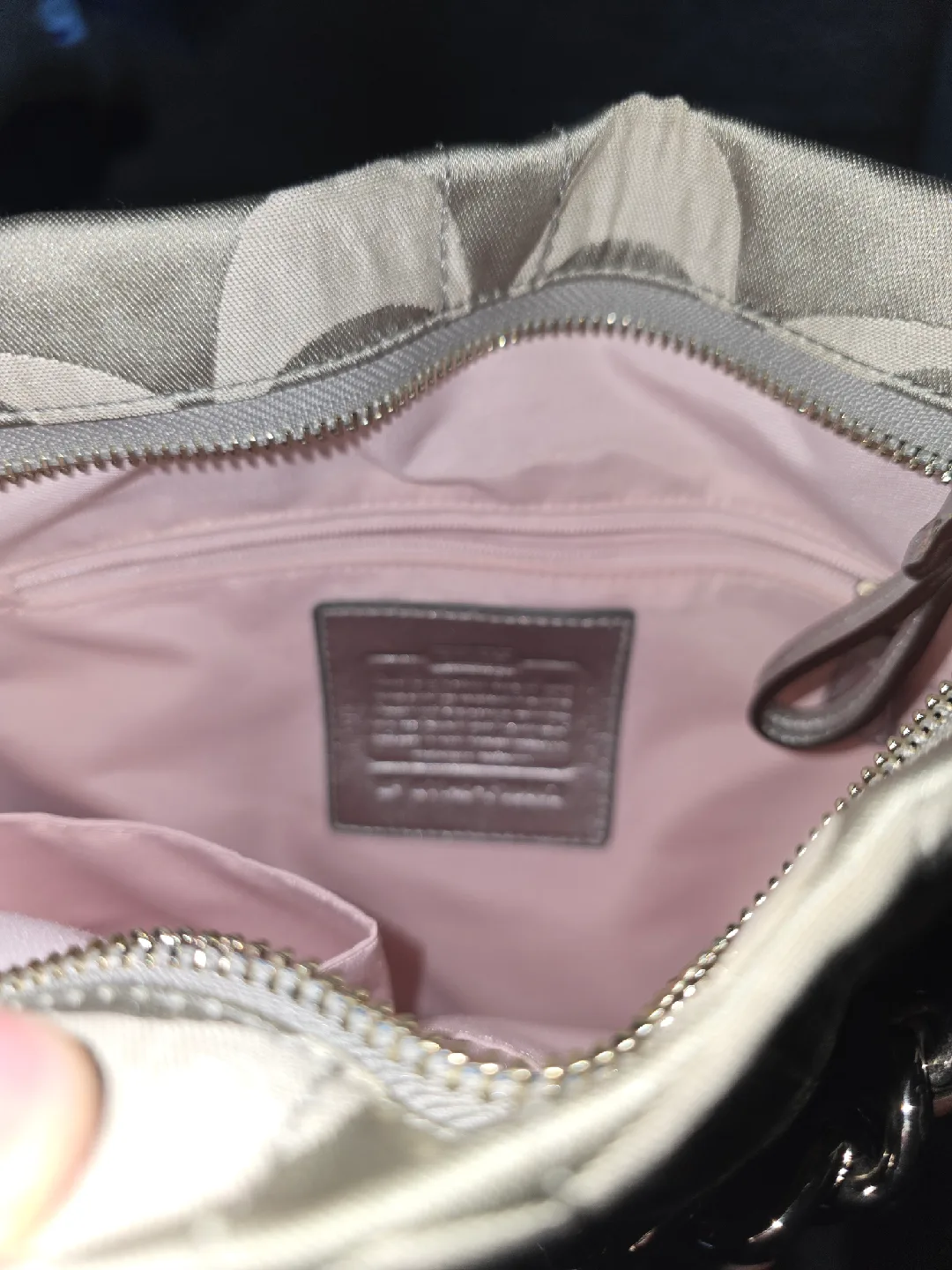 Coach Silver Shoulder Bag image indicator(3)