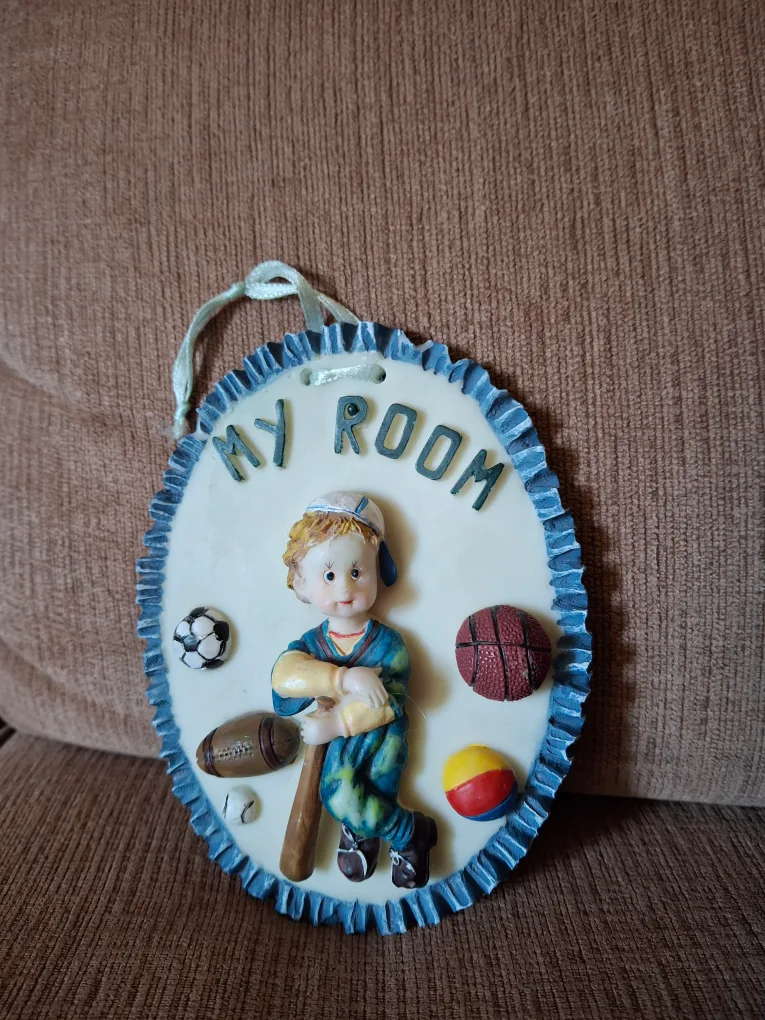 Blue Metal Dinosaur Book/Tablet Stand image indicator(2)