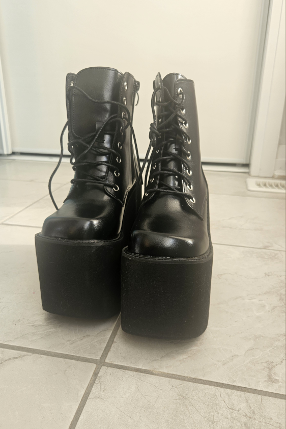 Black Chunky Platform Boots - photo 4
