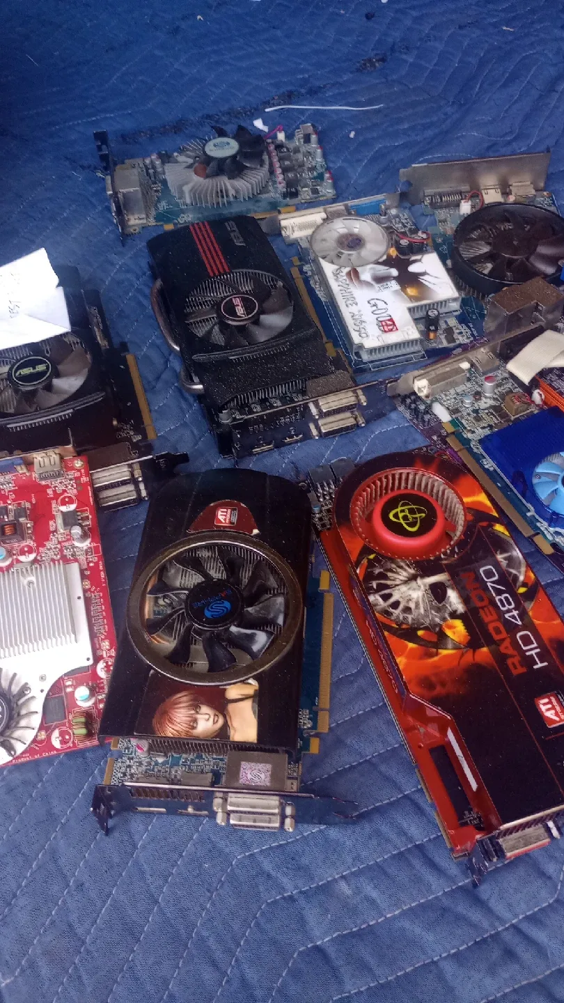 Assorted Computer Parts - ASUS, Radeon HD 4870 image indicator(4)