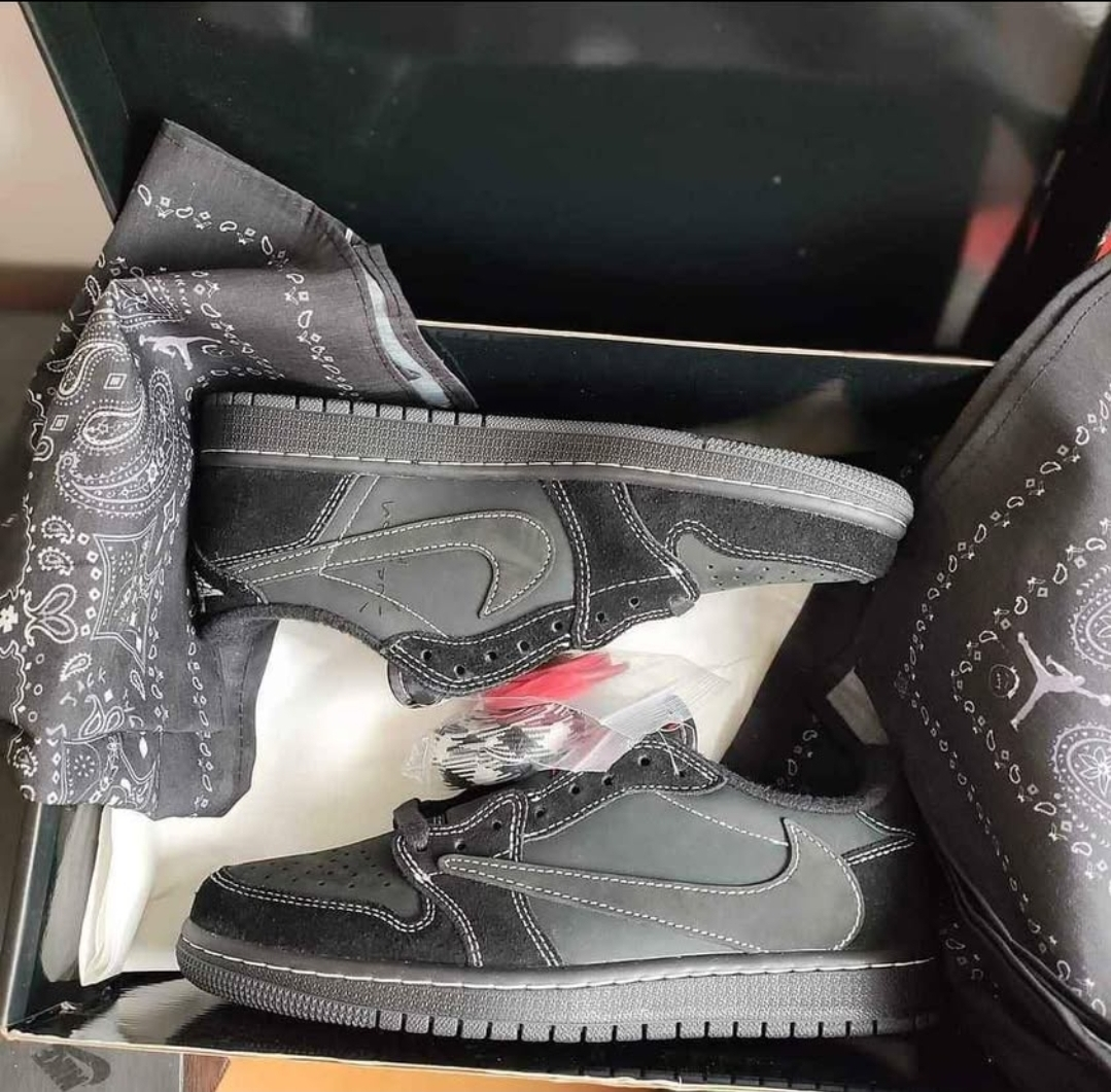Nike x Travis Scott Air Jordan 1 Low Phantom - photo 2