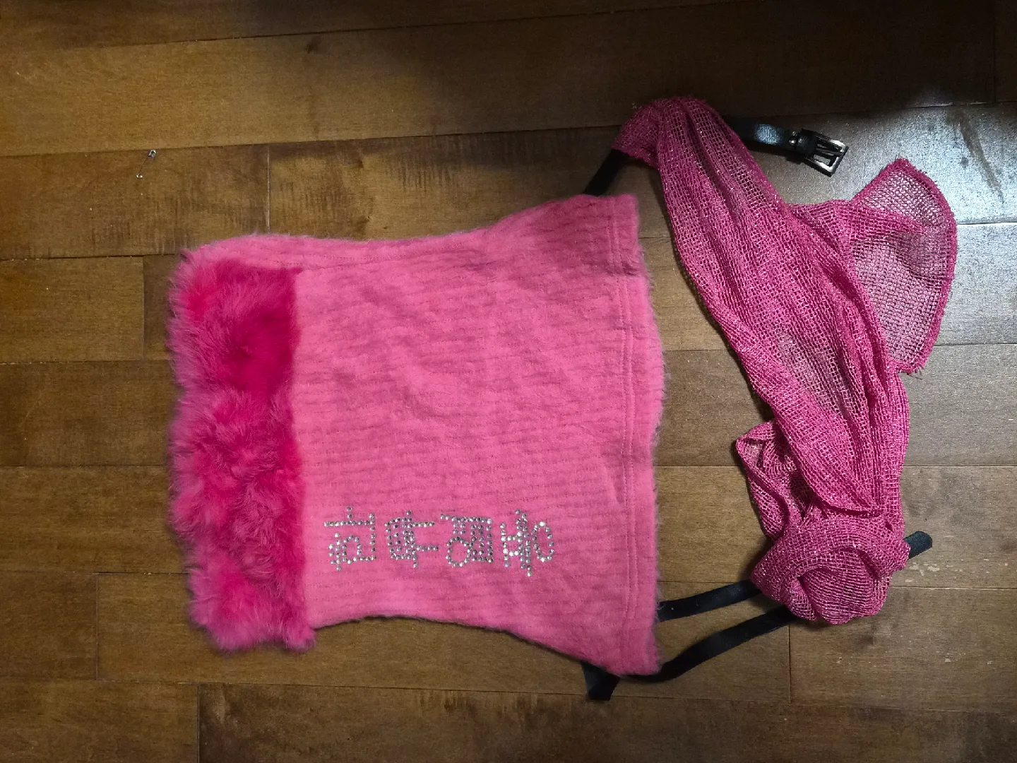 Assorted Tank Tops XS image indicator(10)