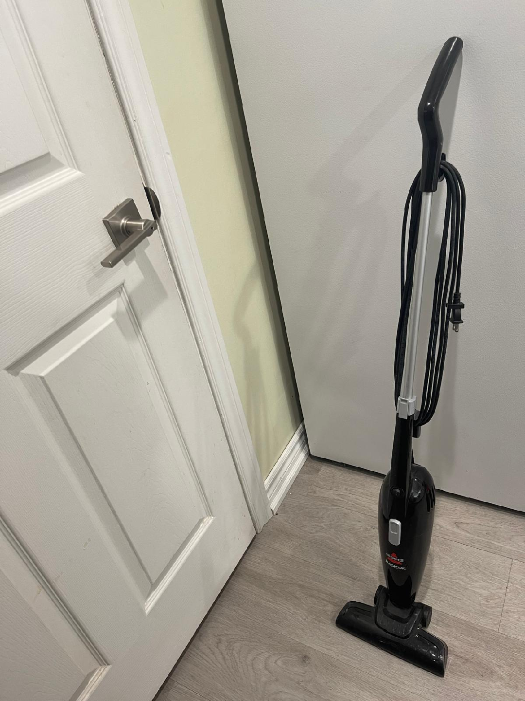 Bissell Magic Vac Stick Vacuum - Black - photo 2