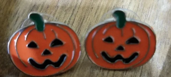 Halloween Pumpkin Earrings 🥕 image indicator(2)