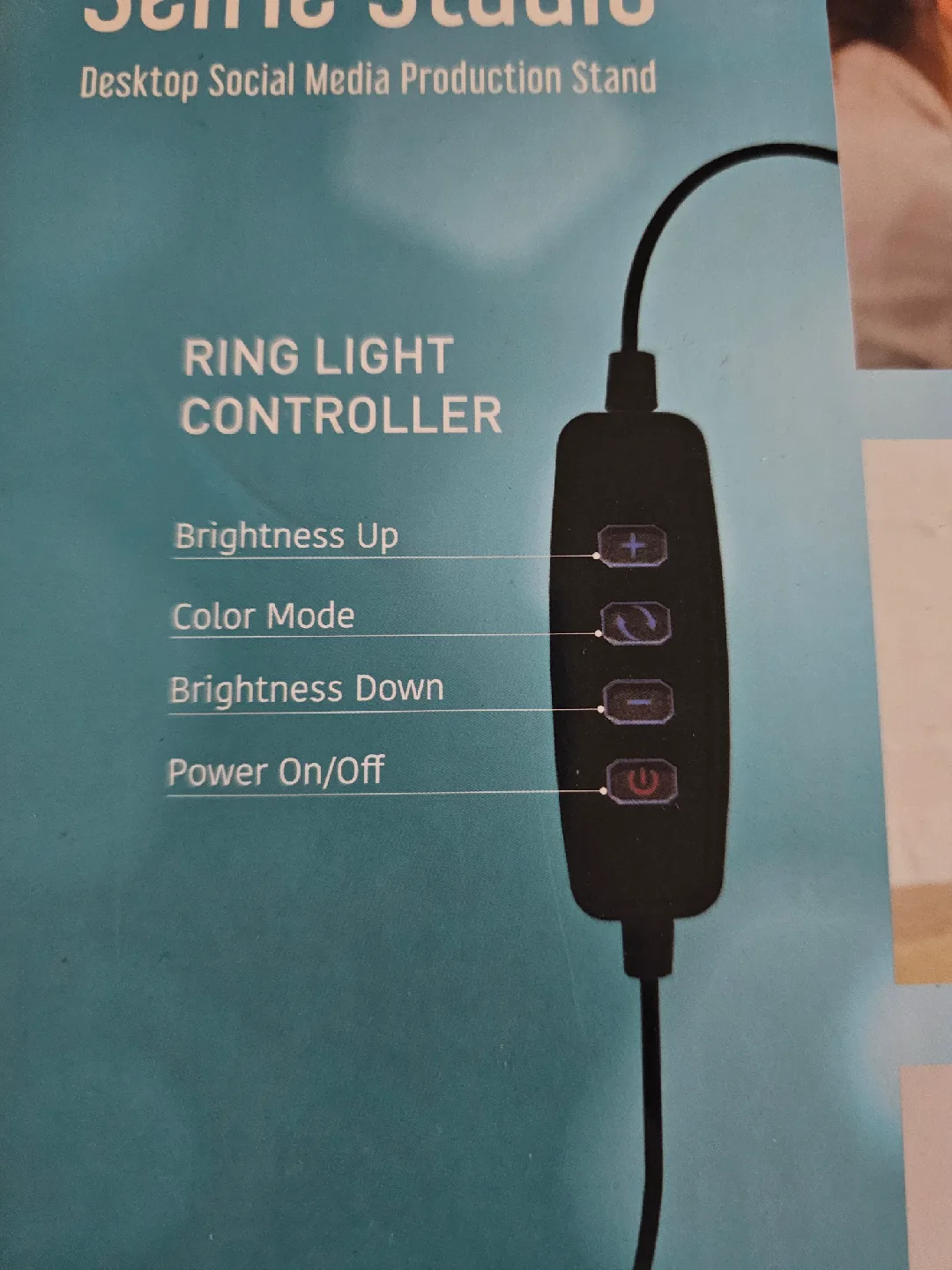 Merkury Innovations Selfie Studio Clip 🧡 image indicator(3)