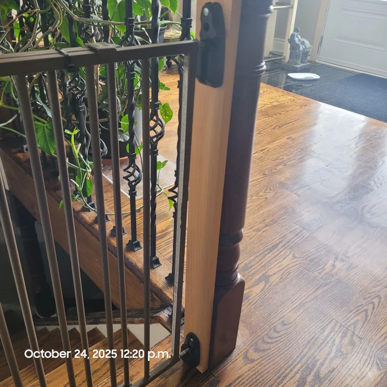 Baby/Pet Safety Gate image indicator(2)