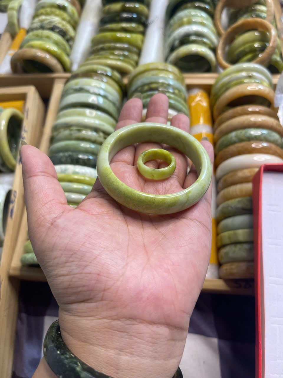 100% Natural Serpentine Jade Bangle and Ring Set - photo 3